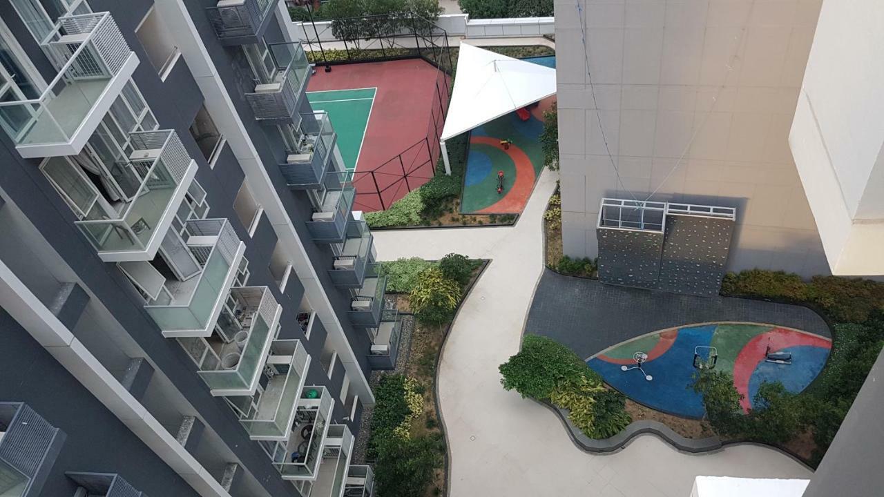 Mactan Newtown Condo With Garden And Ocean View 8Newtown Blvd Lapu-Lapu City Esterno foto