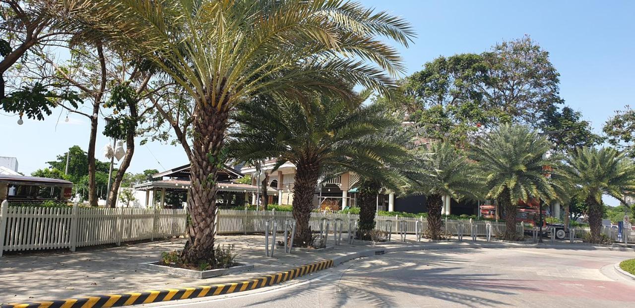 Mactan Newtown Condo With Garden And Ocean View 8Newtown Blvd Lapu-Lapu City Esterno foto