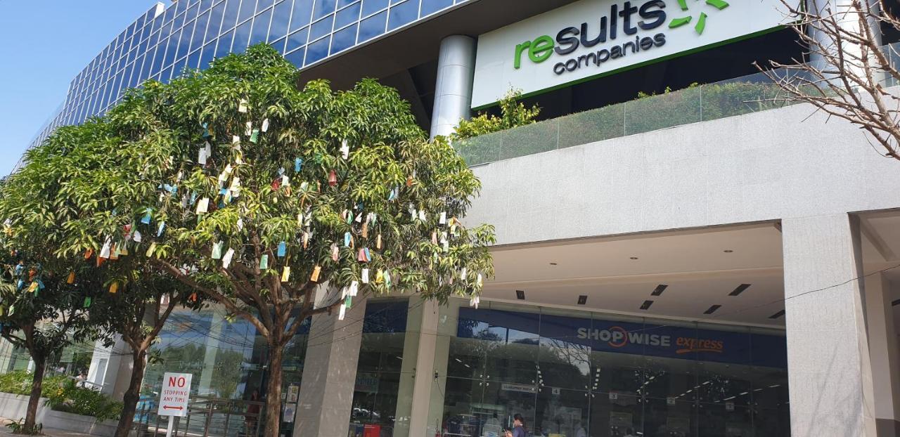 Mactan Newtown Condo With Garden And Ocean View 8Newtown Blvd Lapu-Lapu City Esterno foto